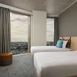 Moxy Docklands 3*