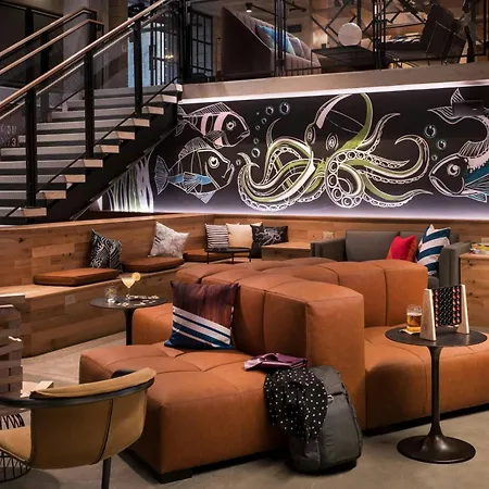 Moxy Docklands *