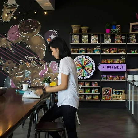 מלון Moxy Docklands