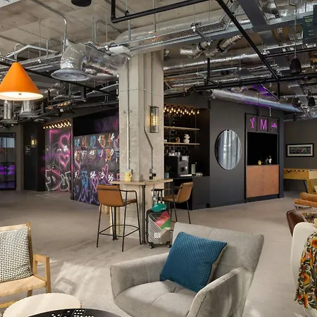 מלון Moxy Docklands