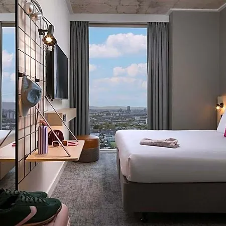 Hotel Moxy Docklands