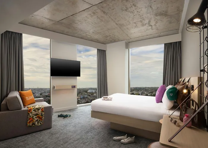 Moxy Docklands